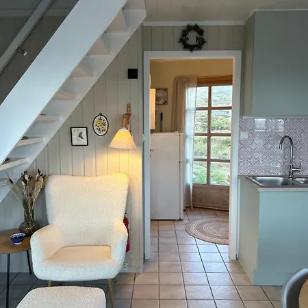 Sveggvika Atlantic شاليه *